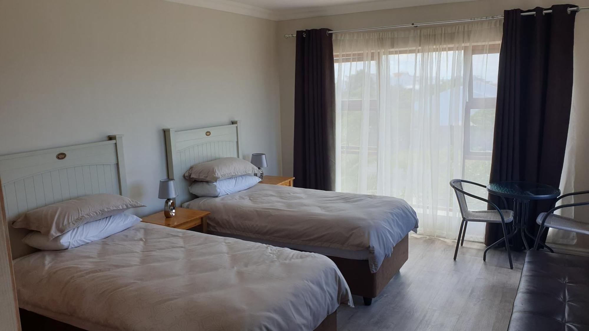 Hotel Stonehouse On Main Struisbaai Habitación foto